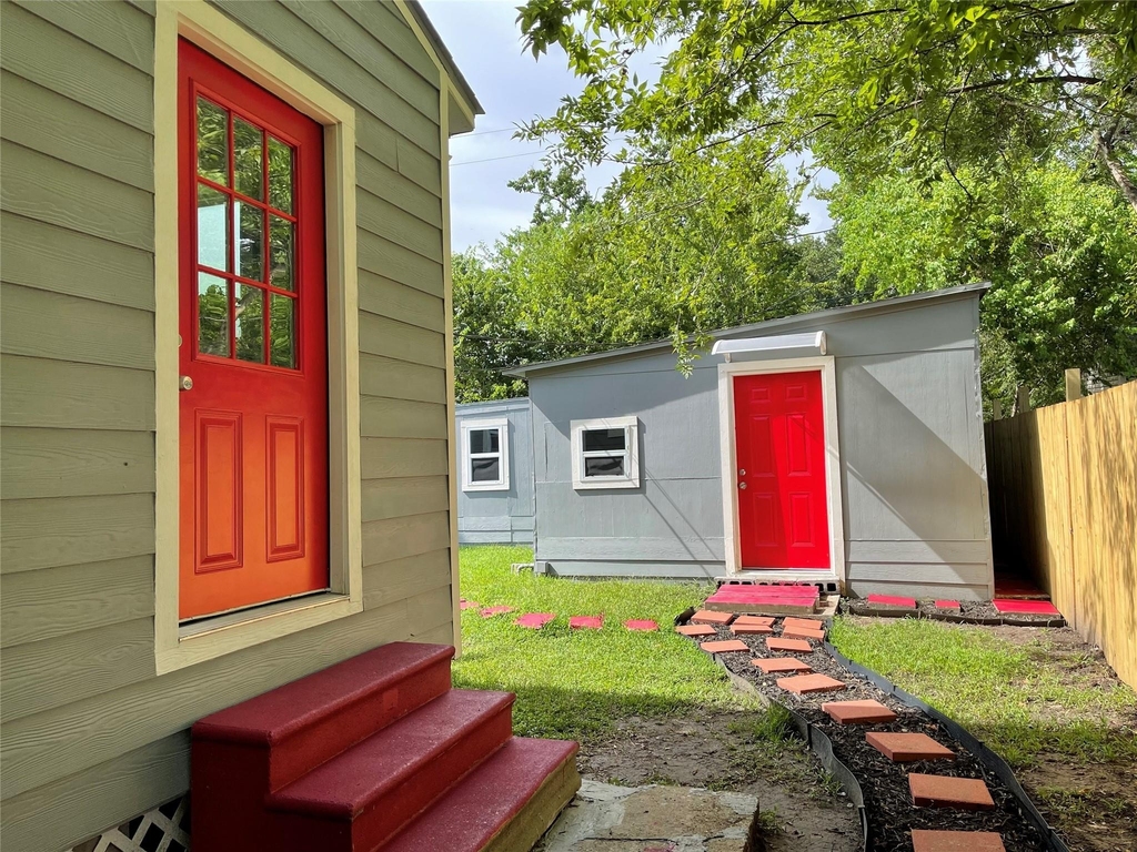 1133 15th Street - Photo 1