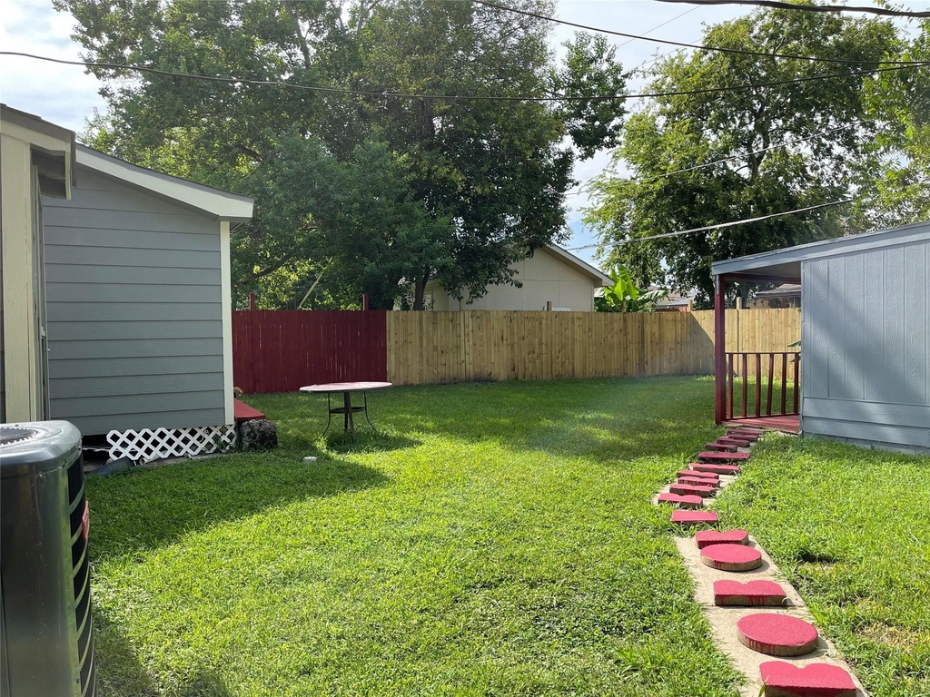 1133 15th Street - Photo 2