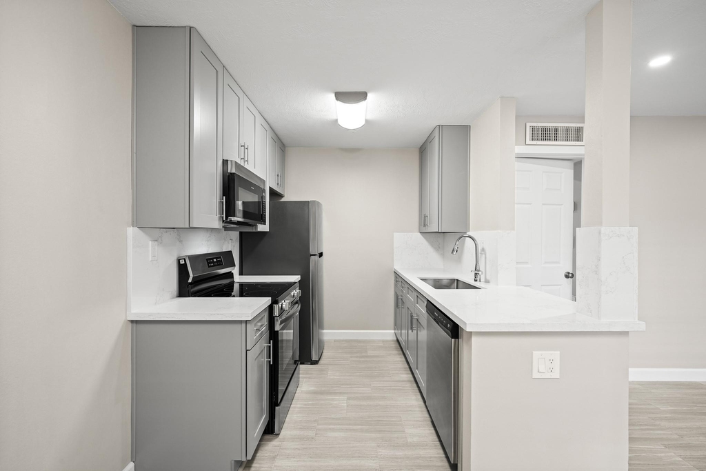 2201 Fountain View Drive - Photo 0