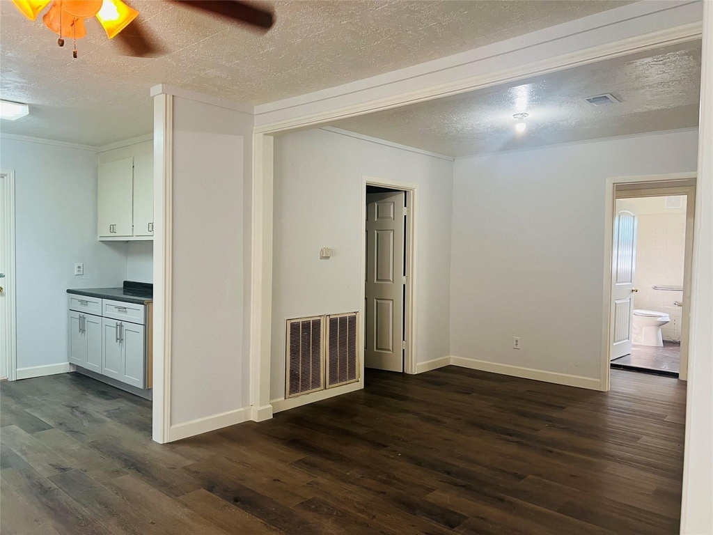 7328 Bauman Road - Photo 5
