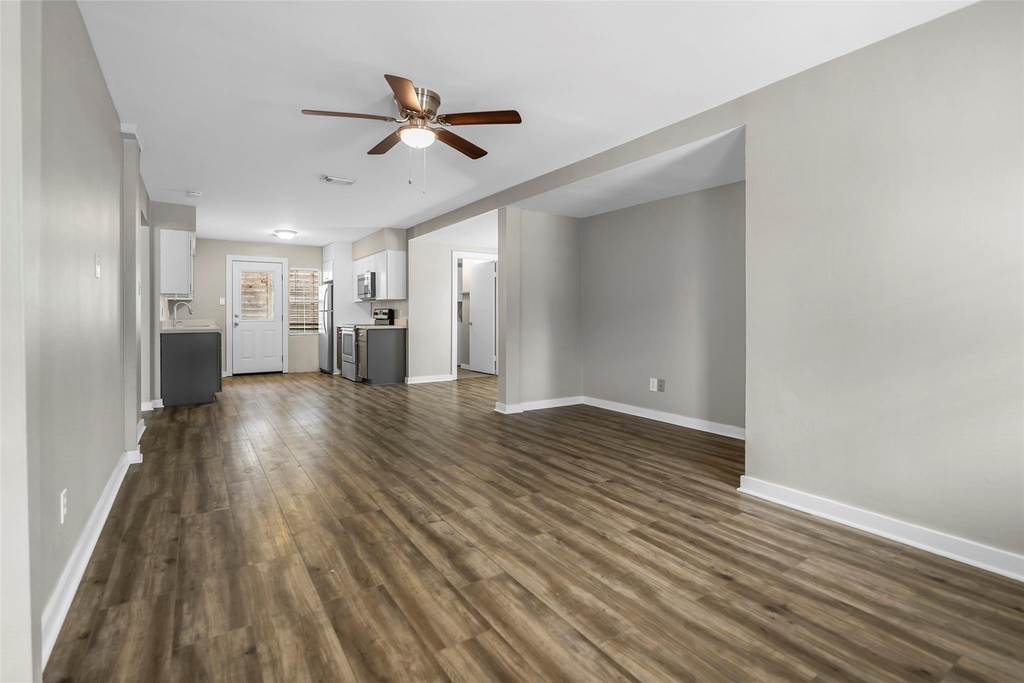 6918 Irvington Boulevard - Photo 5
