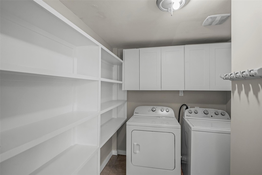 6918 Irvington Boulevard - Photo 12