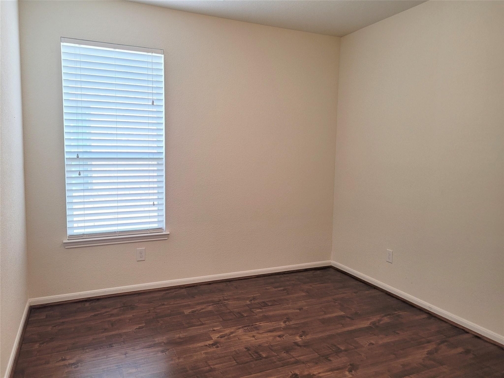 1128 Swinford Court - Photo 7