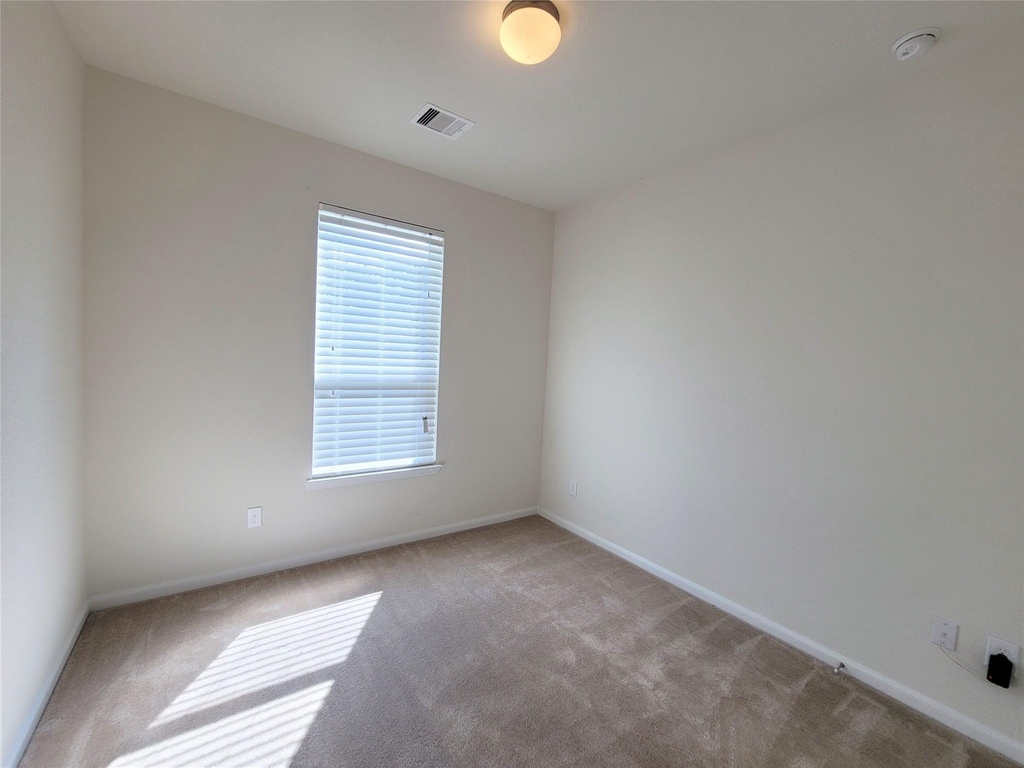1128 Swinford Court - Photo 9