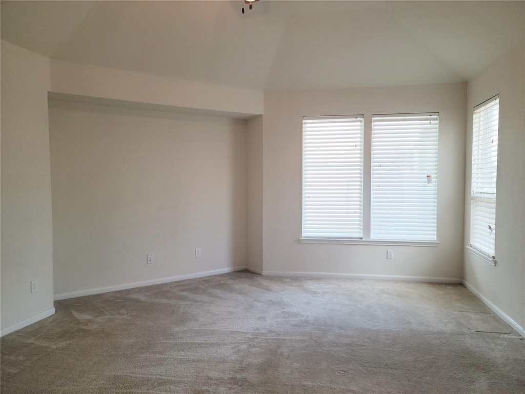 1128 Swinford Court - Photo 5