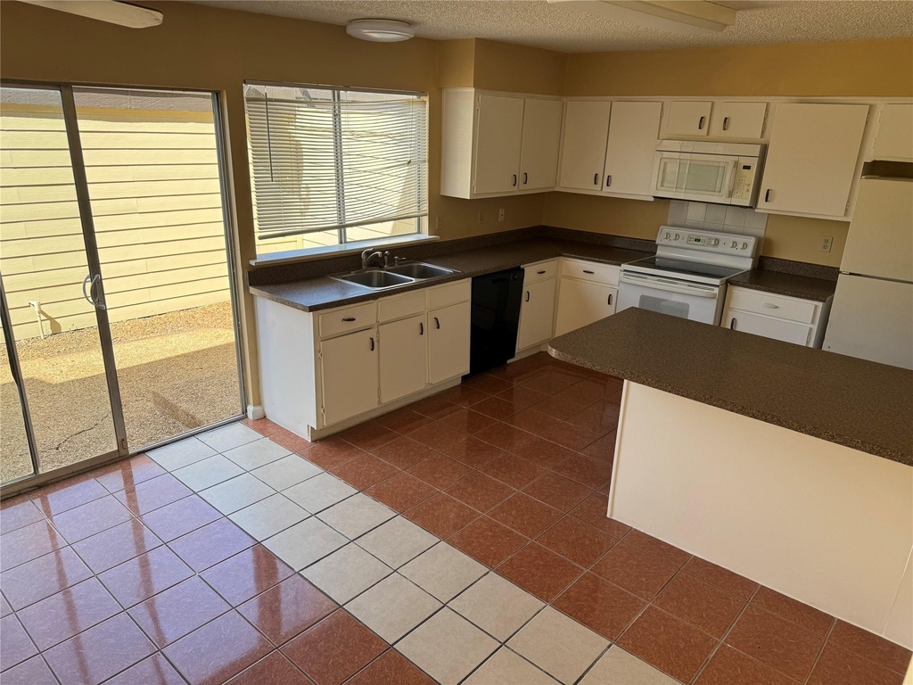 7170 S Dairy Ashford Road - Photo 19