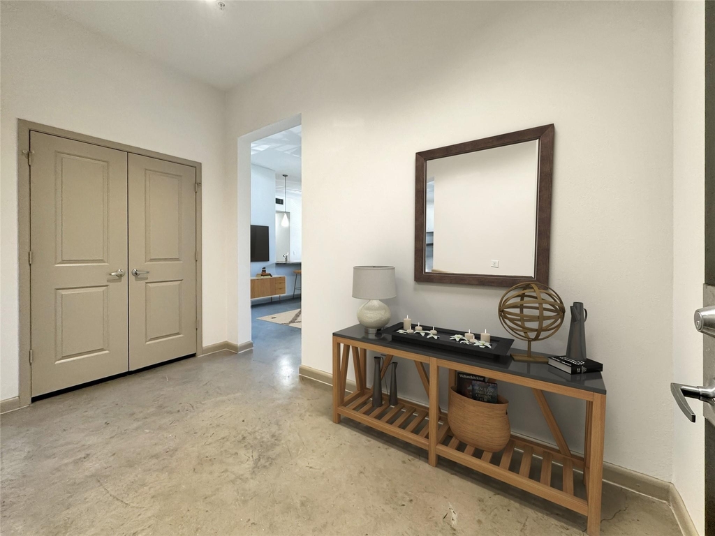 306 Mcgowen Street - Photo 3