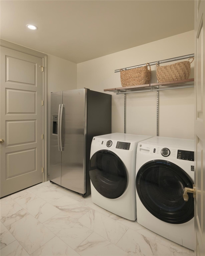1717 Bissonnet Street - Photo 26