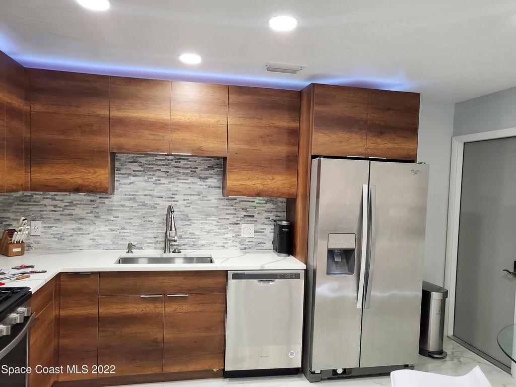 10 Bogart Place - Photo 1