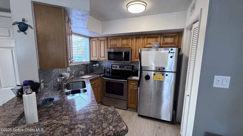 1841 Island Club Drive - Photo 7