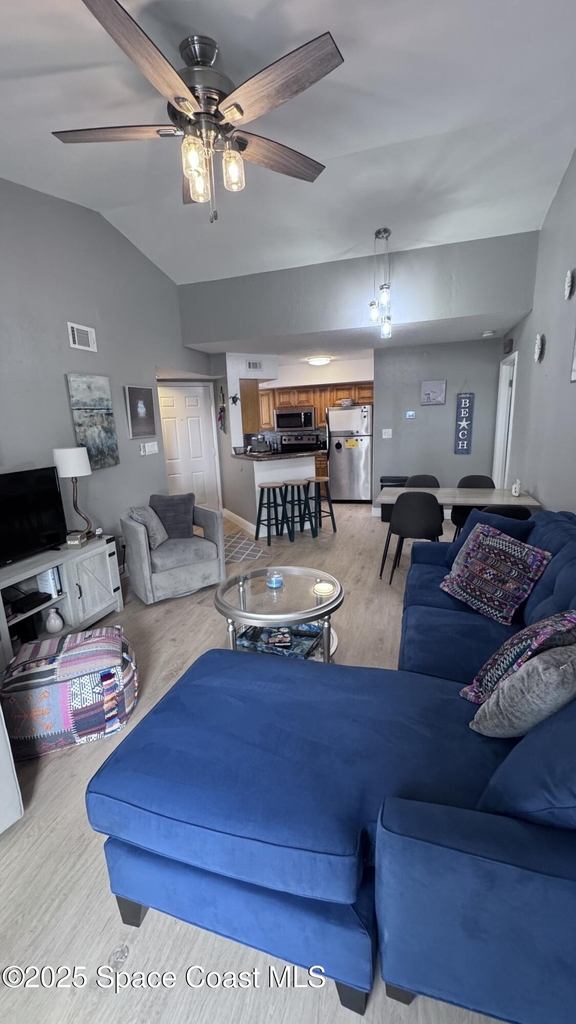 1841 Island Club Drive - Photo 2