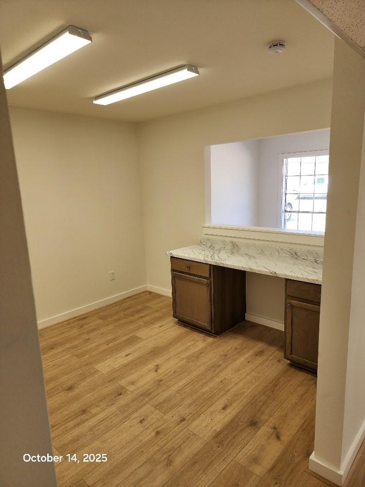 1301 N Avenue H - Photo 9