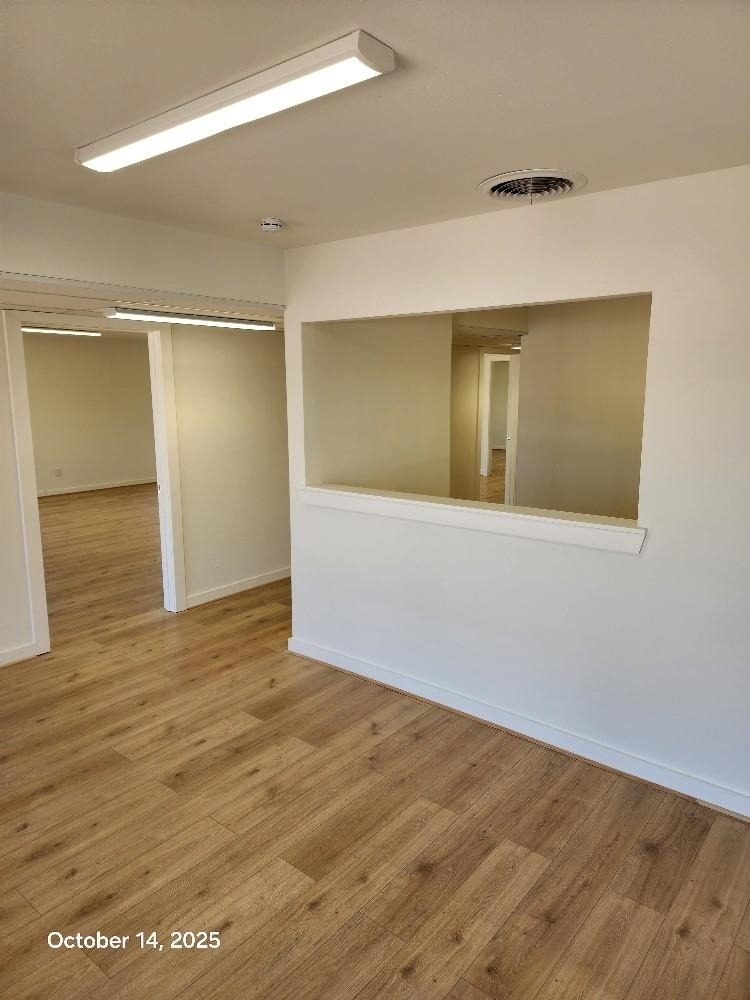 1301 N Avenue H - Photo 7