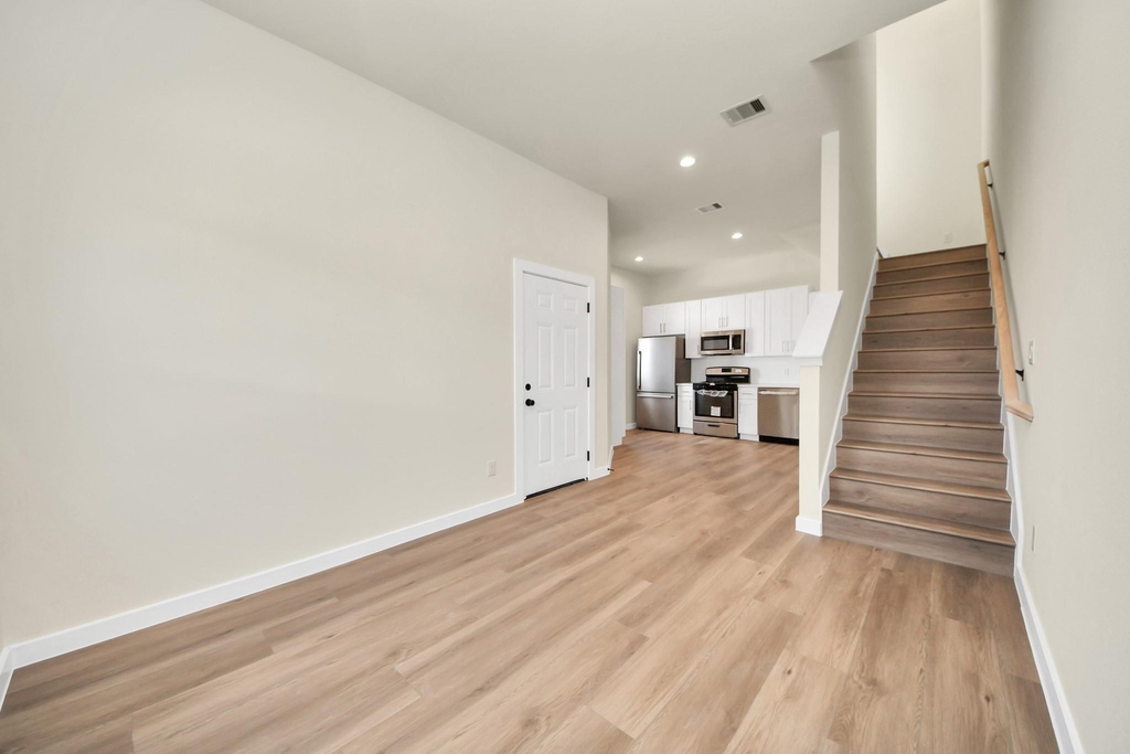 8025 Peachtree Street - Photo 12