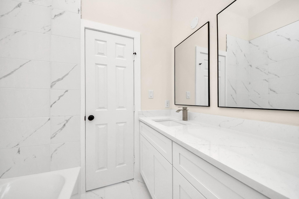 8025 Peachtree Street - Photo 36