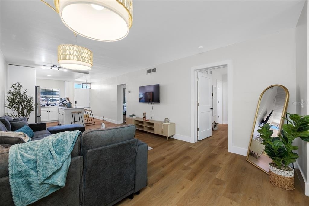 1433 S Belcher Road - Photo 32