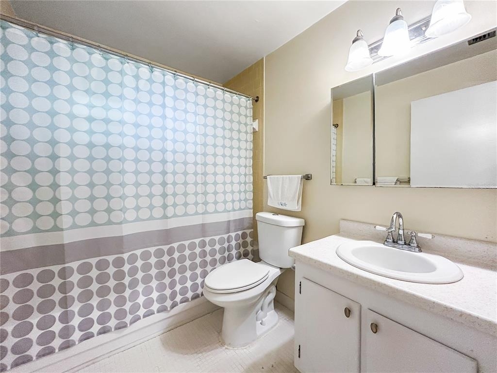 1706 Belleair Forest Drive - Photo 1