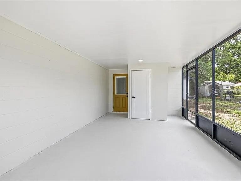 39252 Heights Avenue - Photo 10