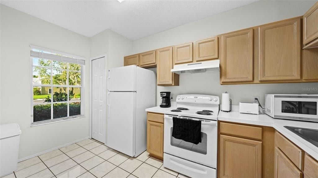 12444 Berkeley Square Drive - Photo 8