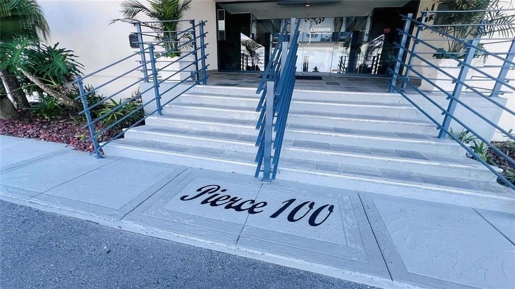 100 Pierce Street - Photo 1