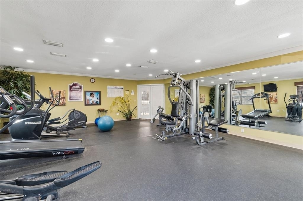 7210 N Manhattan Avenue - Photo 16