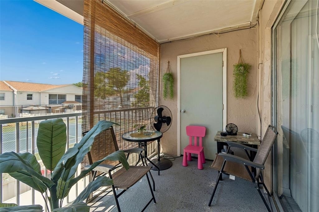 7210 N Manhattan Avenue - Photo 12