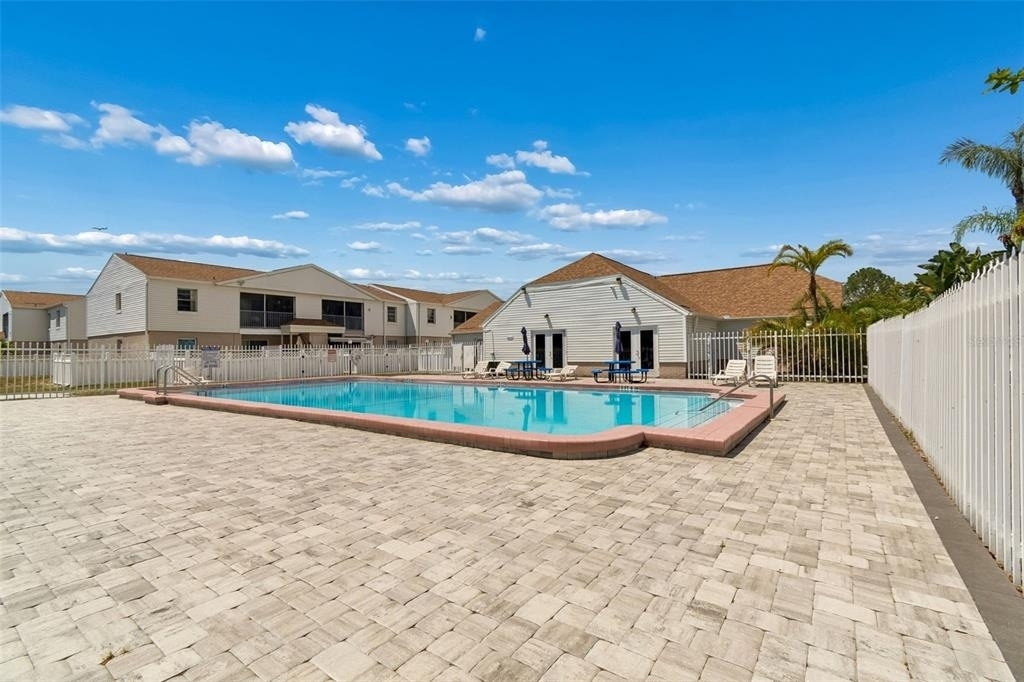7210 N Manhattan Avenue - Photo 21