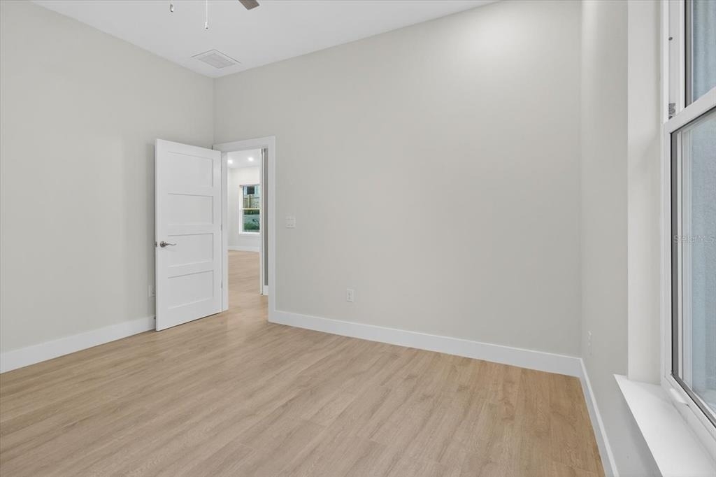 207 Athens Street - Photo 51