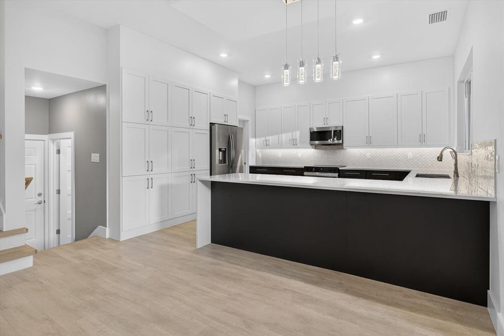 207 Athens Street - Photo 25