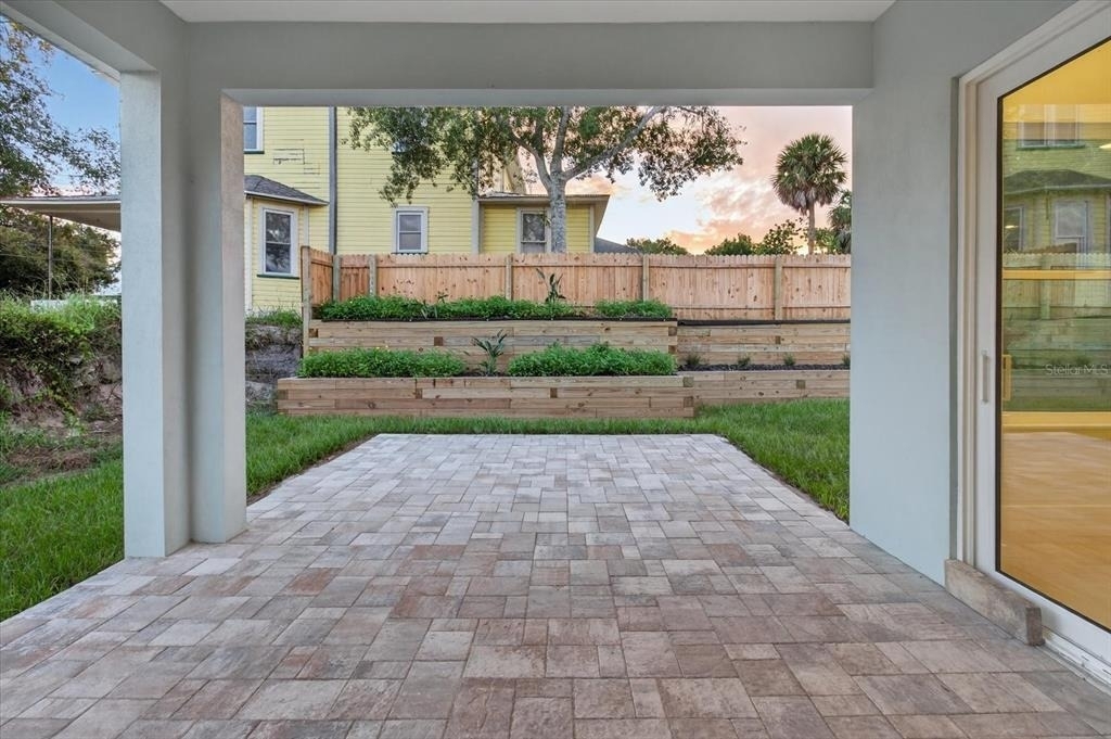 207 Athens Street - Photo 65