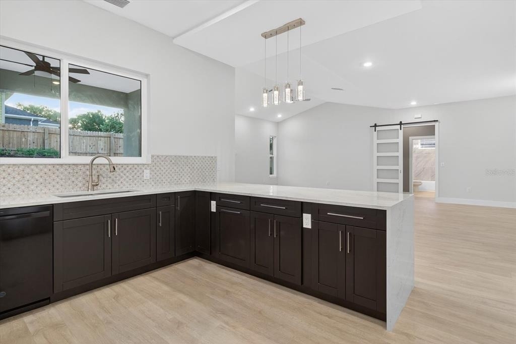 207 Athens Street - Photo 27