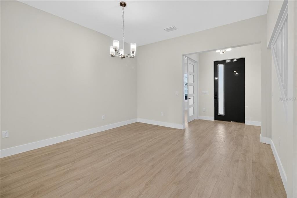 207 Athens Street - Photo 15