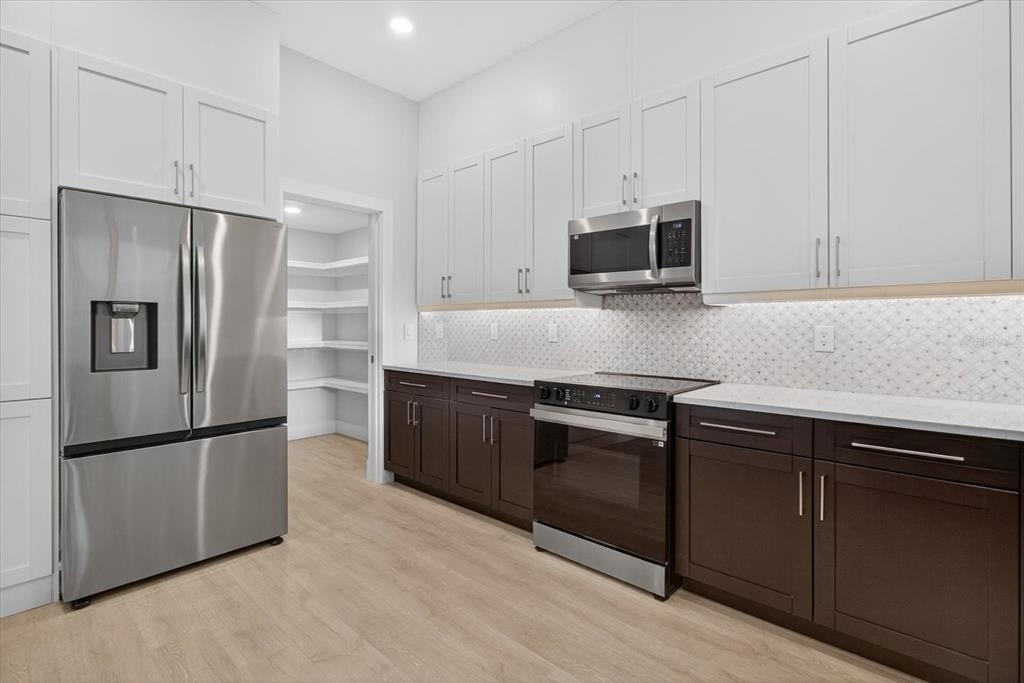207 Athens Street - Photo 32