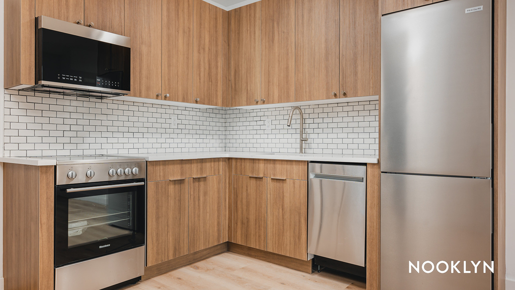 68 Gold Street - Photo 0