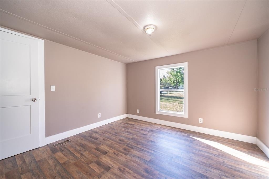 101 Caroline Avenue - Photo 15