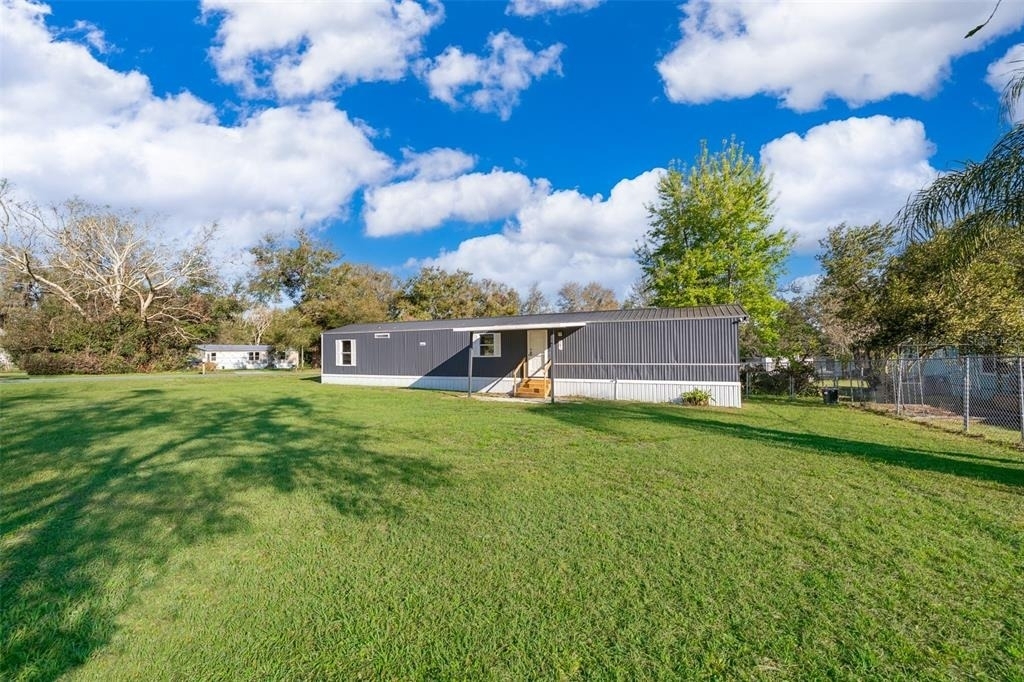 101 Caroline Avenue - Photo 0