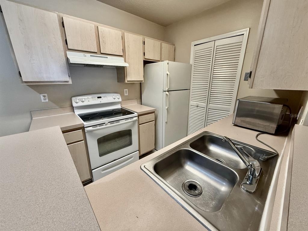 4332 S Kirkman Road - Photo 5