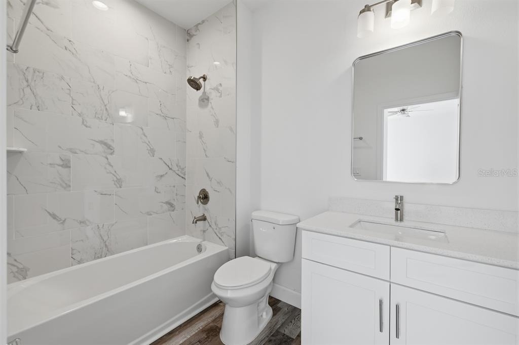 10047 Amicola Street - Photo 4