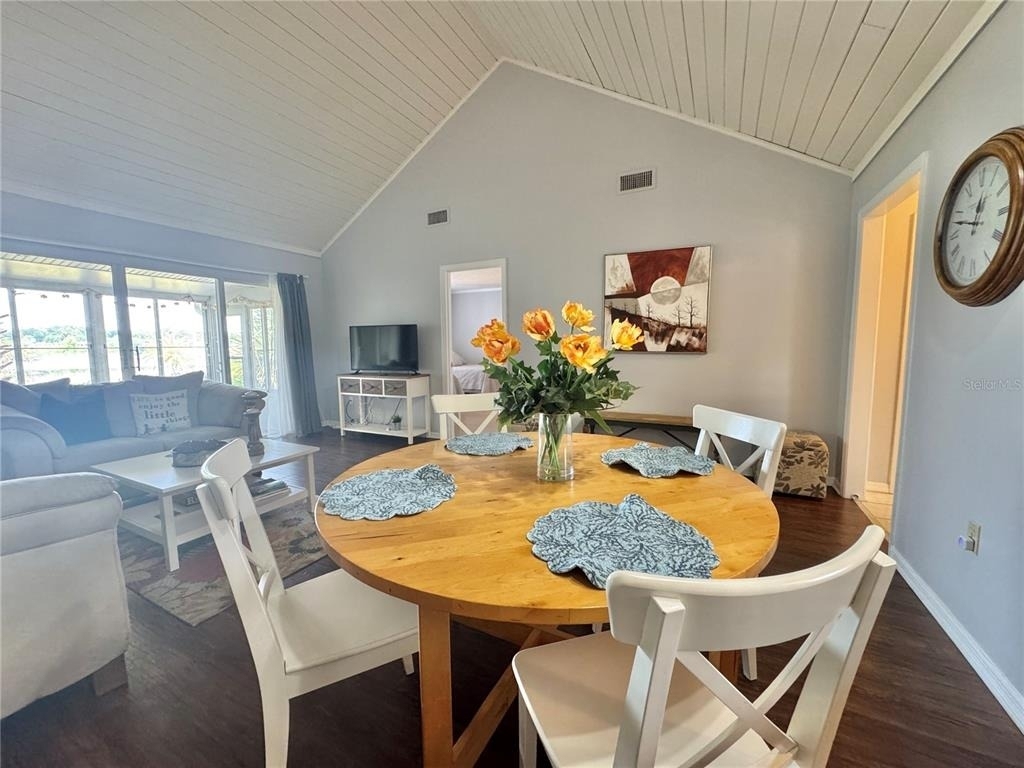 1106 Villa Lane - Photo 15