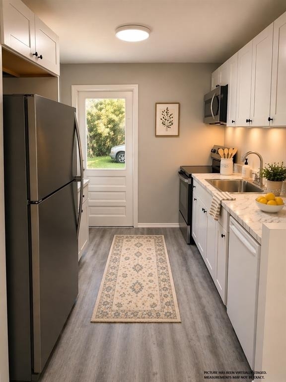190 W Ventris Avenue - Photo 1