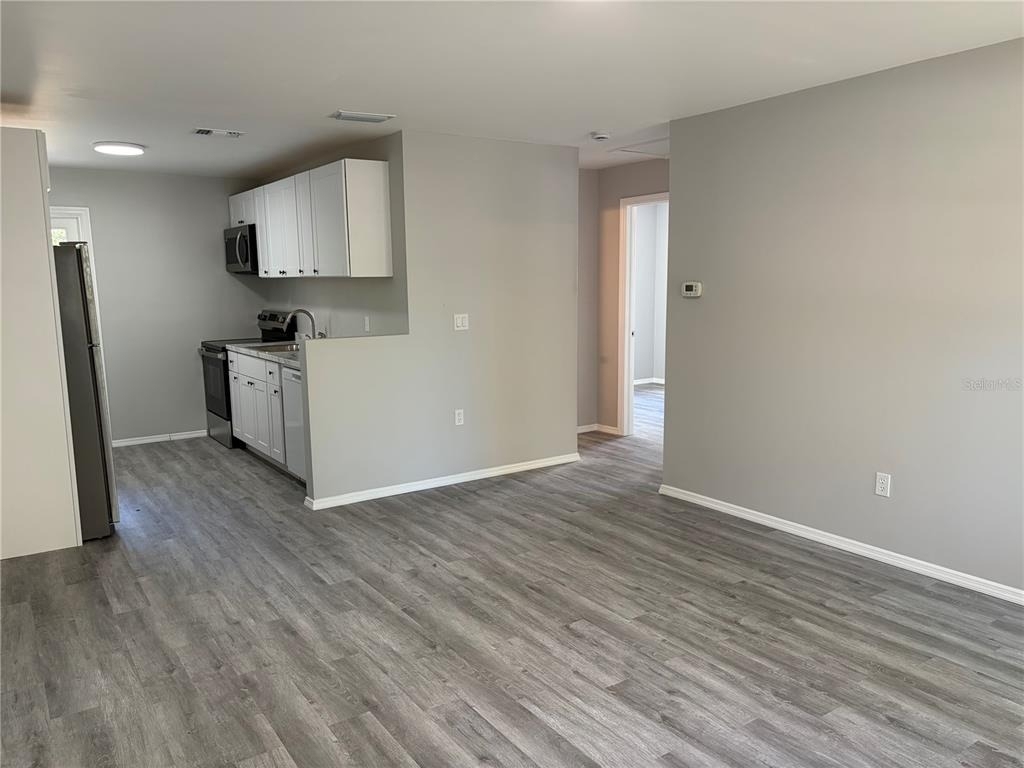 190 W Ventris Avenue - Photo 16