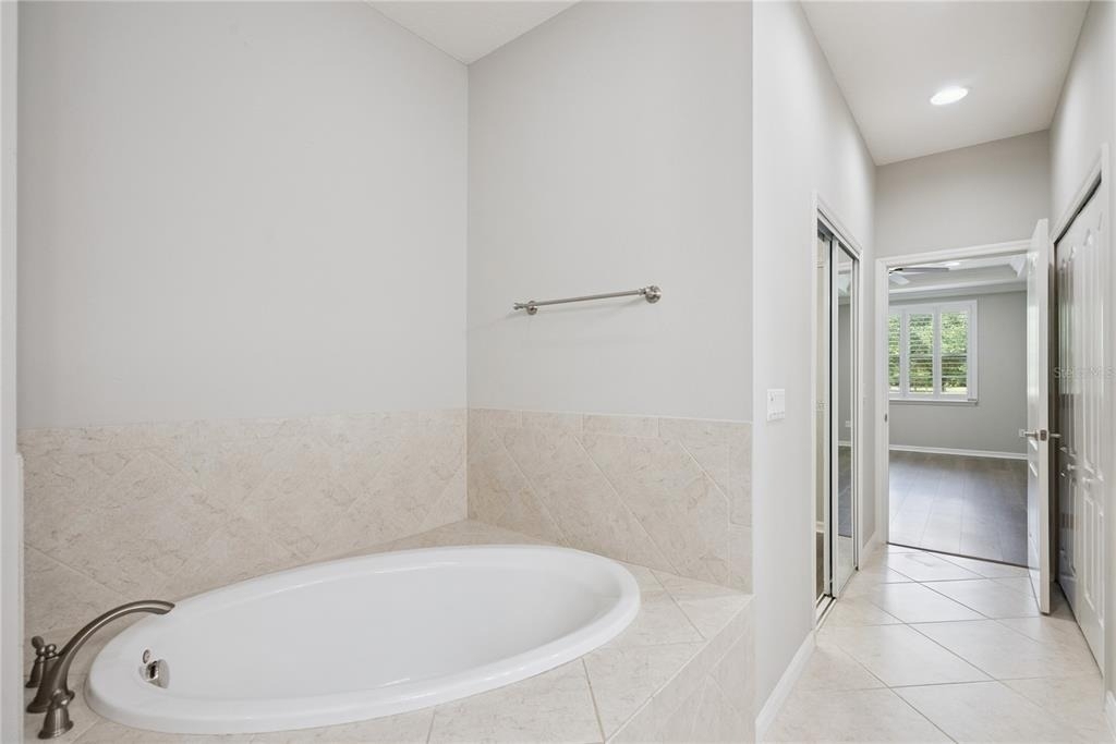 5640 Siracusa Lane - Photo 11