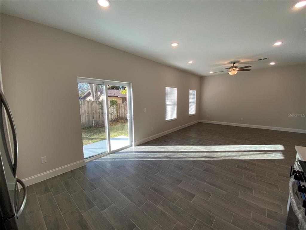 732 S Lee Avenue - Photo 11