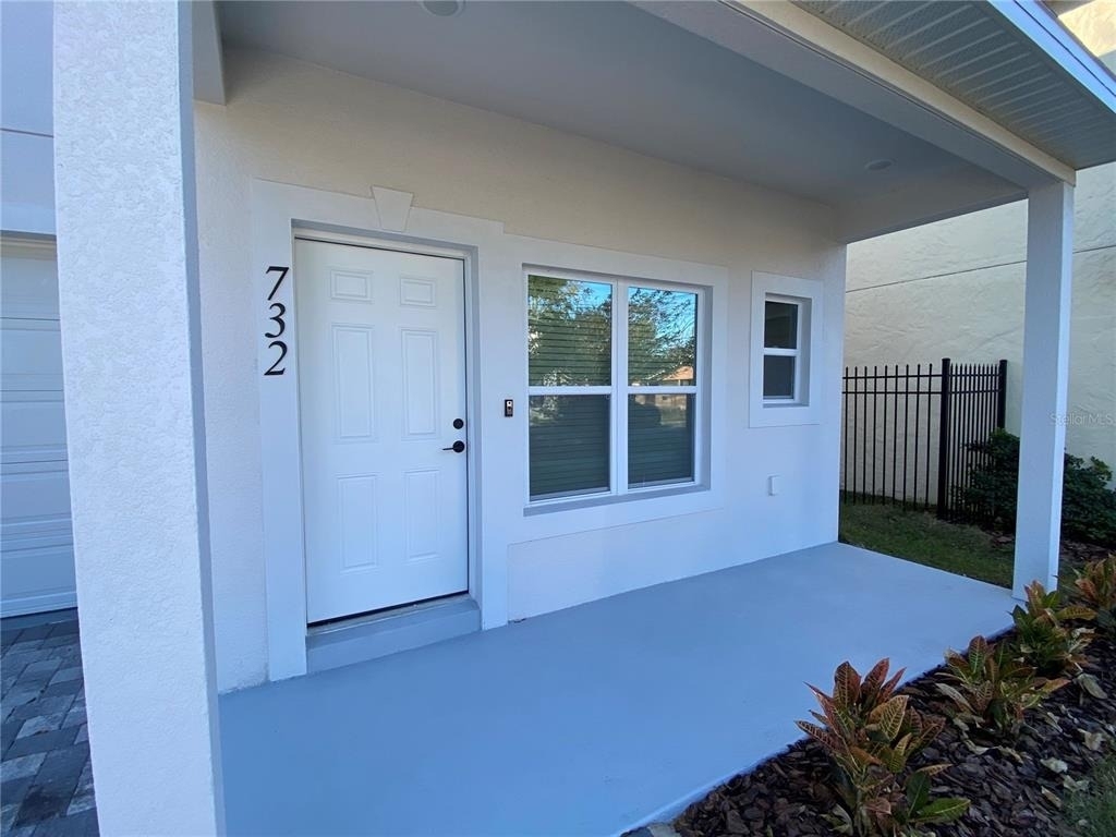 732 S Lee Avenue - Photo 1