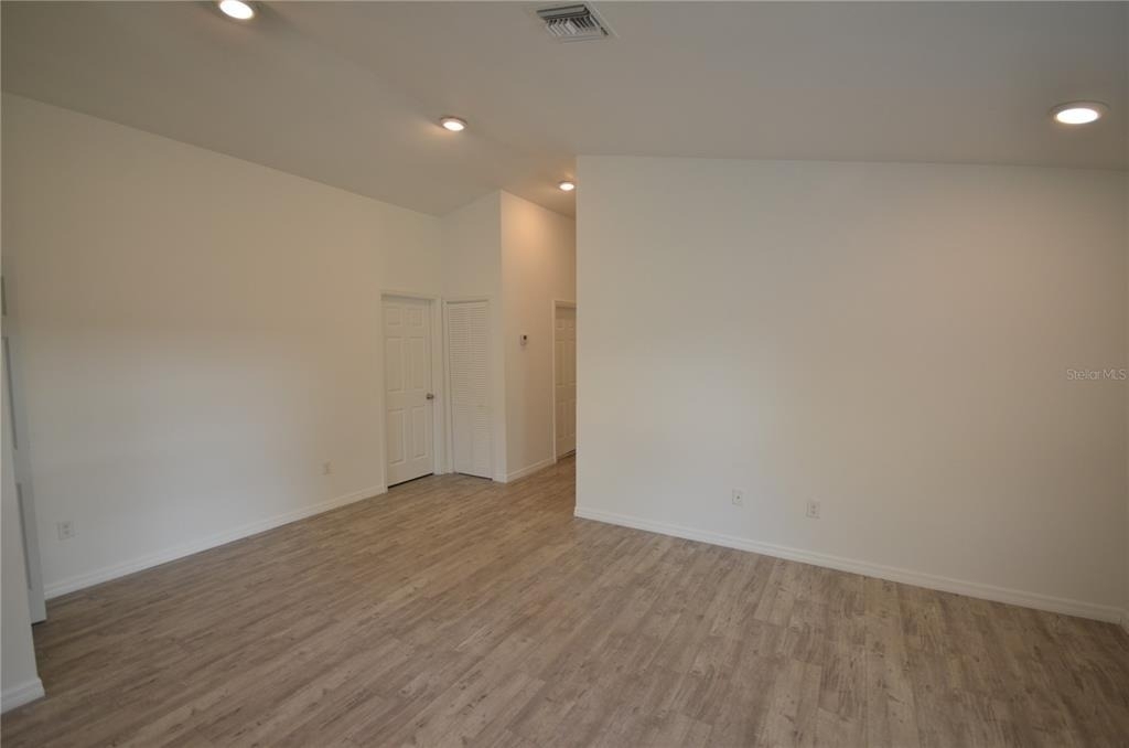 2225 Carver Avenue - Photo 8