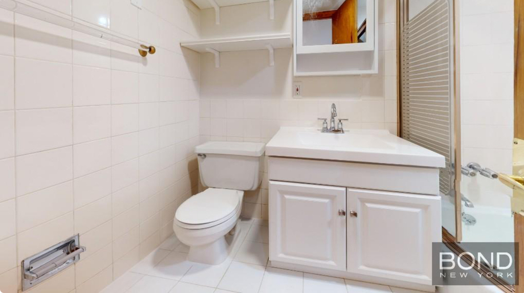 West 88th Street - Photo 3