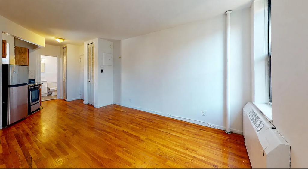 West 22nd Street - Photo 2