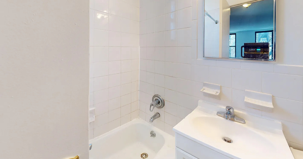 West 22nd Street - Photo 6