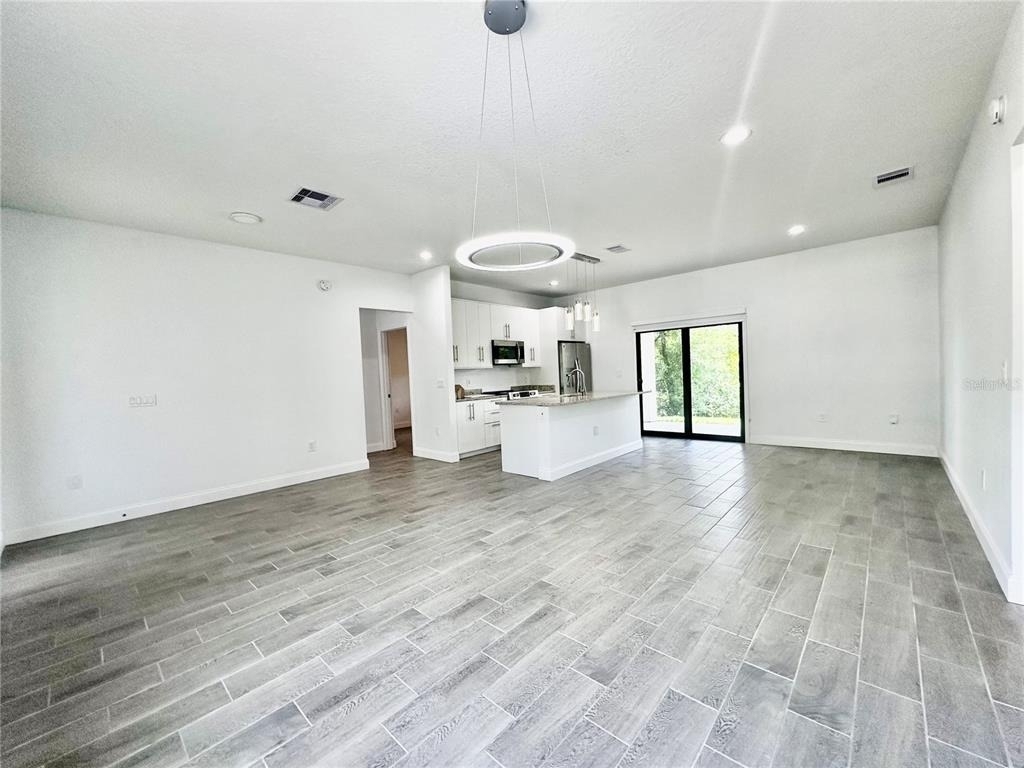 774 W 9th Street - Photo 3
