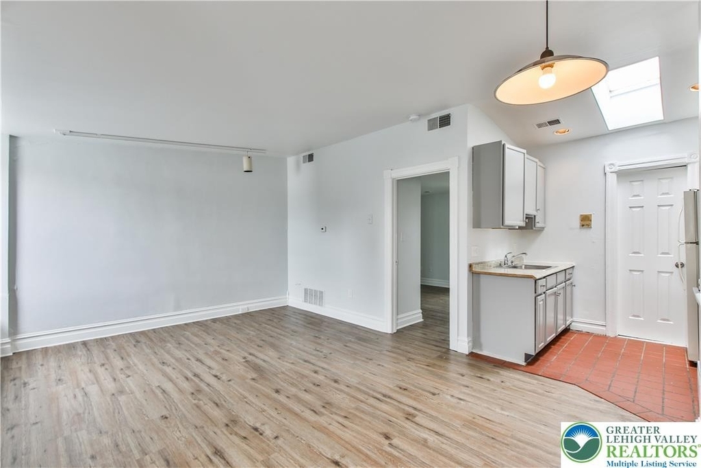 39 N 11th Street - Photo 17